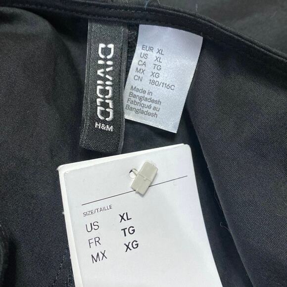 NEW H&M Black Short Puff Sleeve Lace Up Crew Neck Mini A Line Dress Size XL - Picture 3 of 4